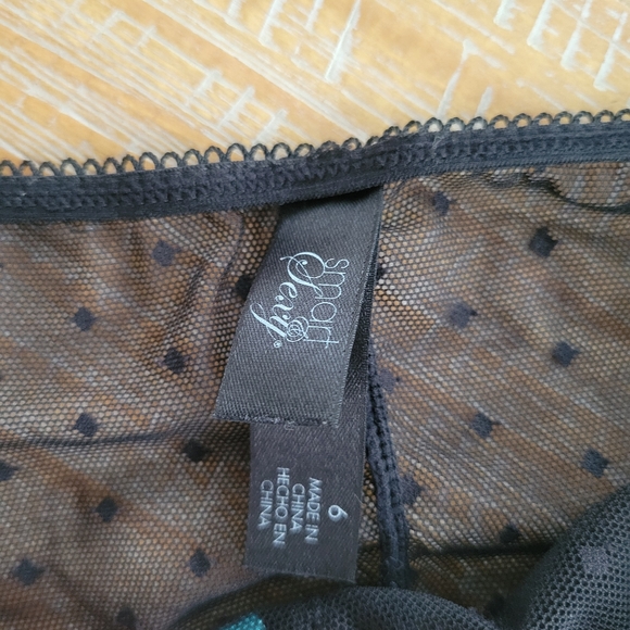 Satin and Lace Set - Picture 4 of 4